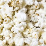 ketogene Ernaehrung mit Popcorn